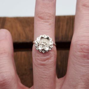 Size 5 925 Sterling Silver Beautiful Bloomed Flower Ring